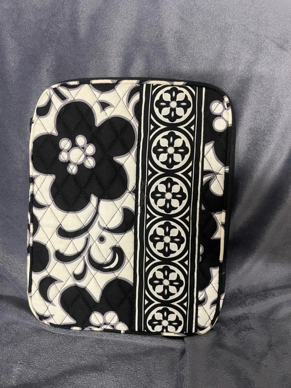 Vera Bradley Black & White Geometric Quilted Tablet Zip Pouch
